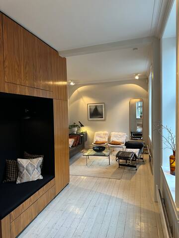 Townhouse-leilighet m privat hage og p-plass. gallery image 3