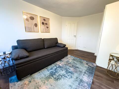 Leistungsstarkes Airbnb: Exhibition apartment for 4 with free parking space in Mittelfeld