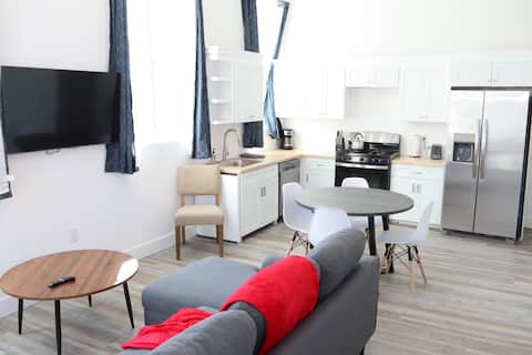 Brand New Luxury 2BR/2BA Unit