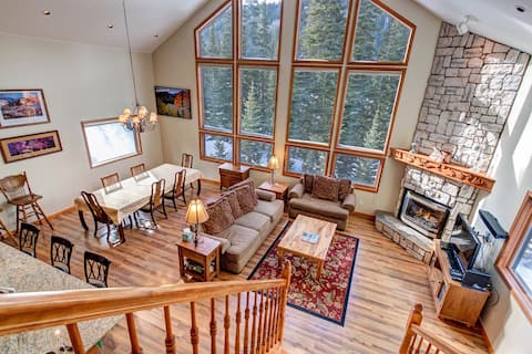 Top Airbnb: Range Road Retreat•Hot Tub•Views•Tranquility in Blue River