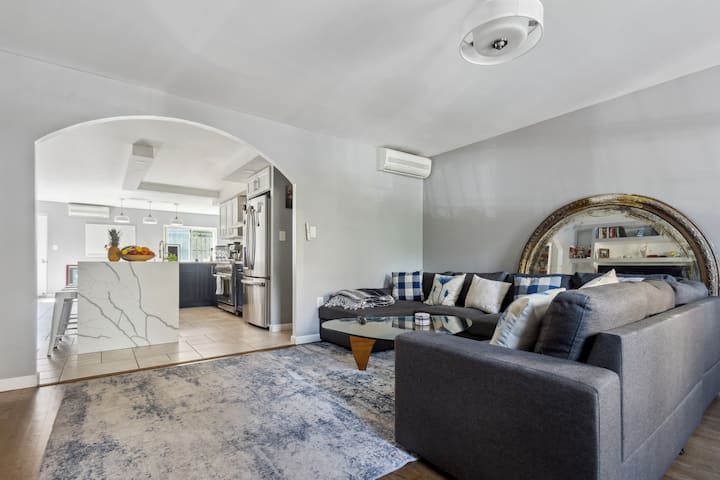3b/3b | Townhouse Duplex | Backyard | Pet & Kids - Edgewater, NJ
