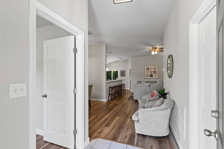 Newly Remodeled 4 Bdrm 2 Bth - Palm Coast, FL