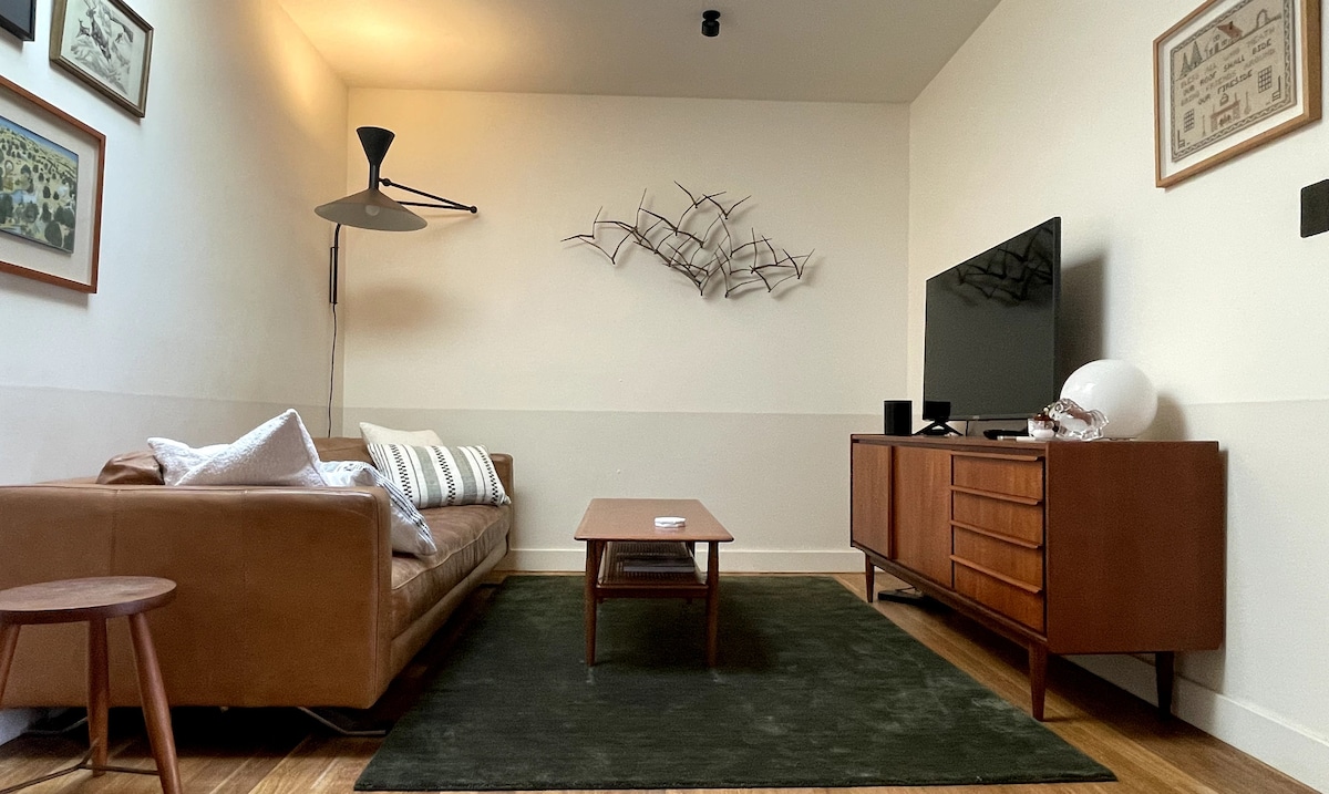 Top performing Airbnb: Designer Home in Camperdown in Camperdown