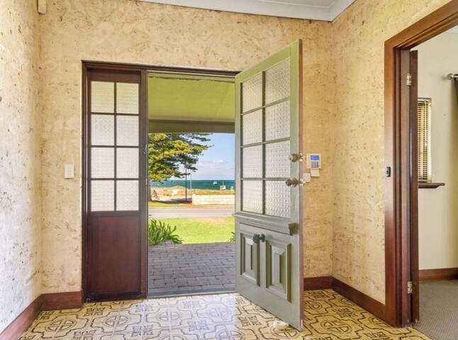 Ardgreian Beach House