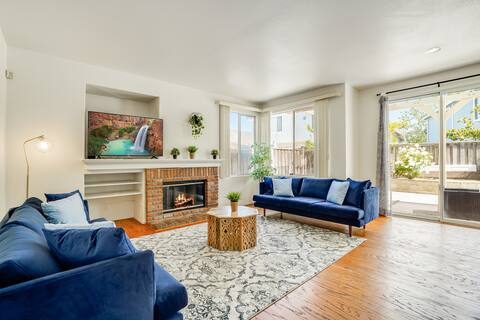 Garage | Private Yard | King Bed | Wi-fi | AC