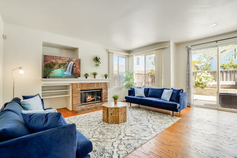Garage | Private Yard | King Bed | Wi-fi | AC