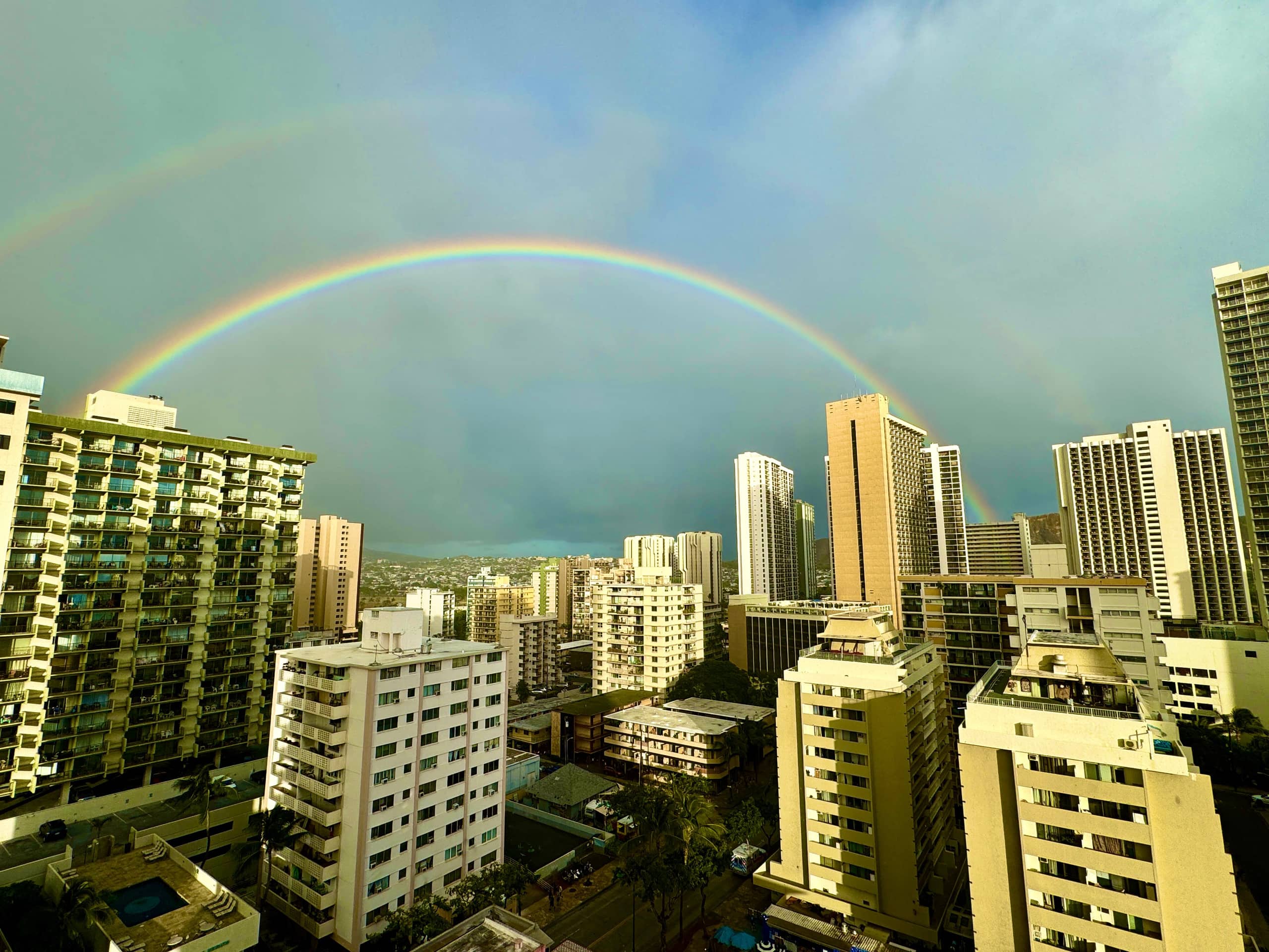Condo in Honolulu · ★4.98 · 1 bedroom · 2 beds · 1 shared bath - Image 34