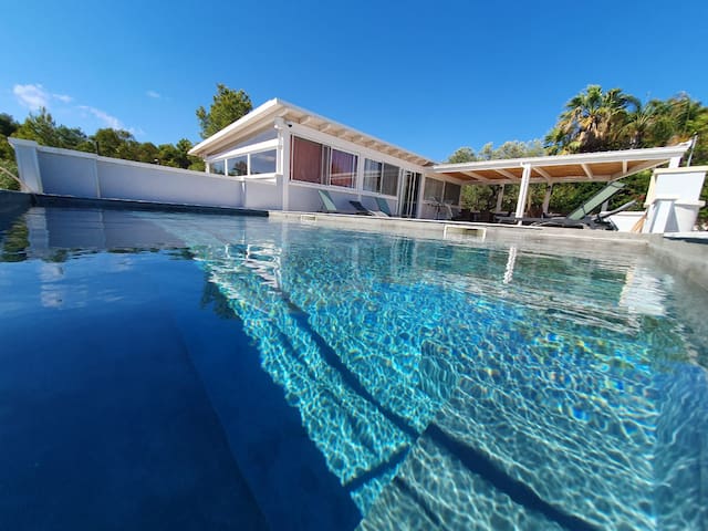 Villa Sole e Mare, Puglia