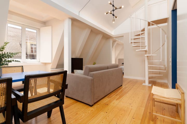 limehome Lisbon Rua do Arsenal 72 | 2-Bedroom Apt. gallery image 3