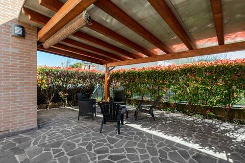 Sweety Kalimera House with Private Parking&Garden!