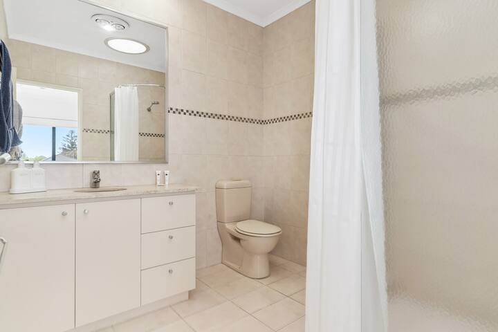 Piccolo Waters – Mandurah, Halls Head Canal Home gallery image 5