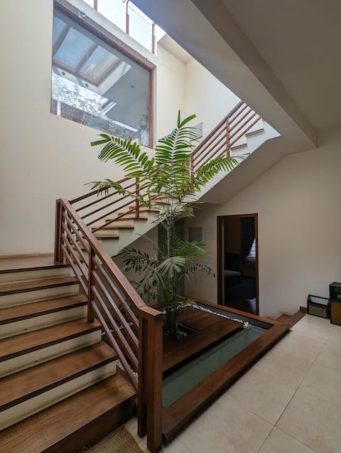 Serene luxurious independent villa