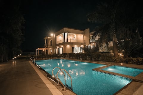 Banyan Grove Farmstay