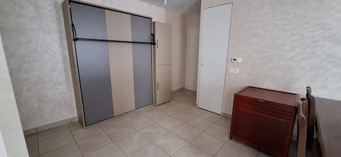 Propriété Airbnb réussie: Nice Studio 34 m² near Paris à Romainville