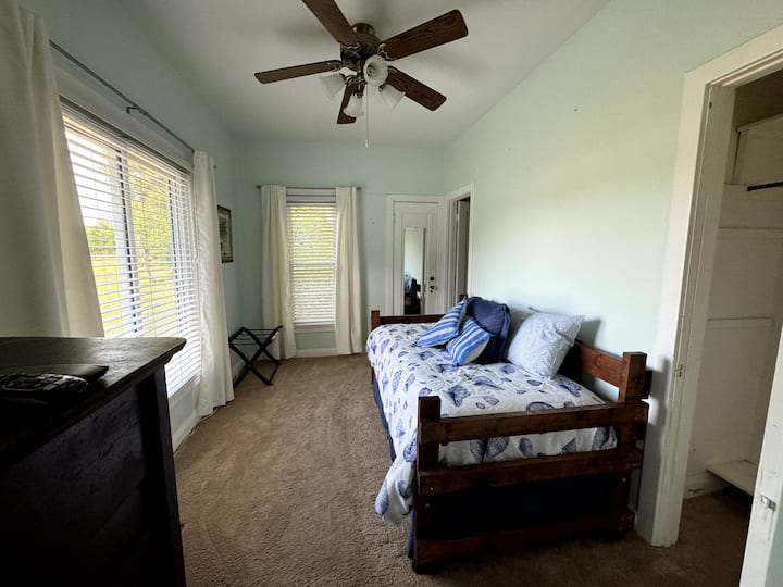 غرفة النوم 2