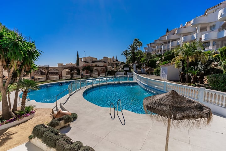 Garden View Retreat W/ Pool & Outdoor Dining - Calahonda