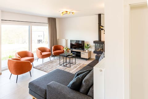 Popular Airbnb listing: Hot tub | View of nature valley | Fenced garden in Durbuy