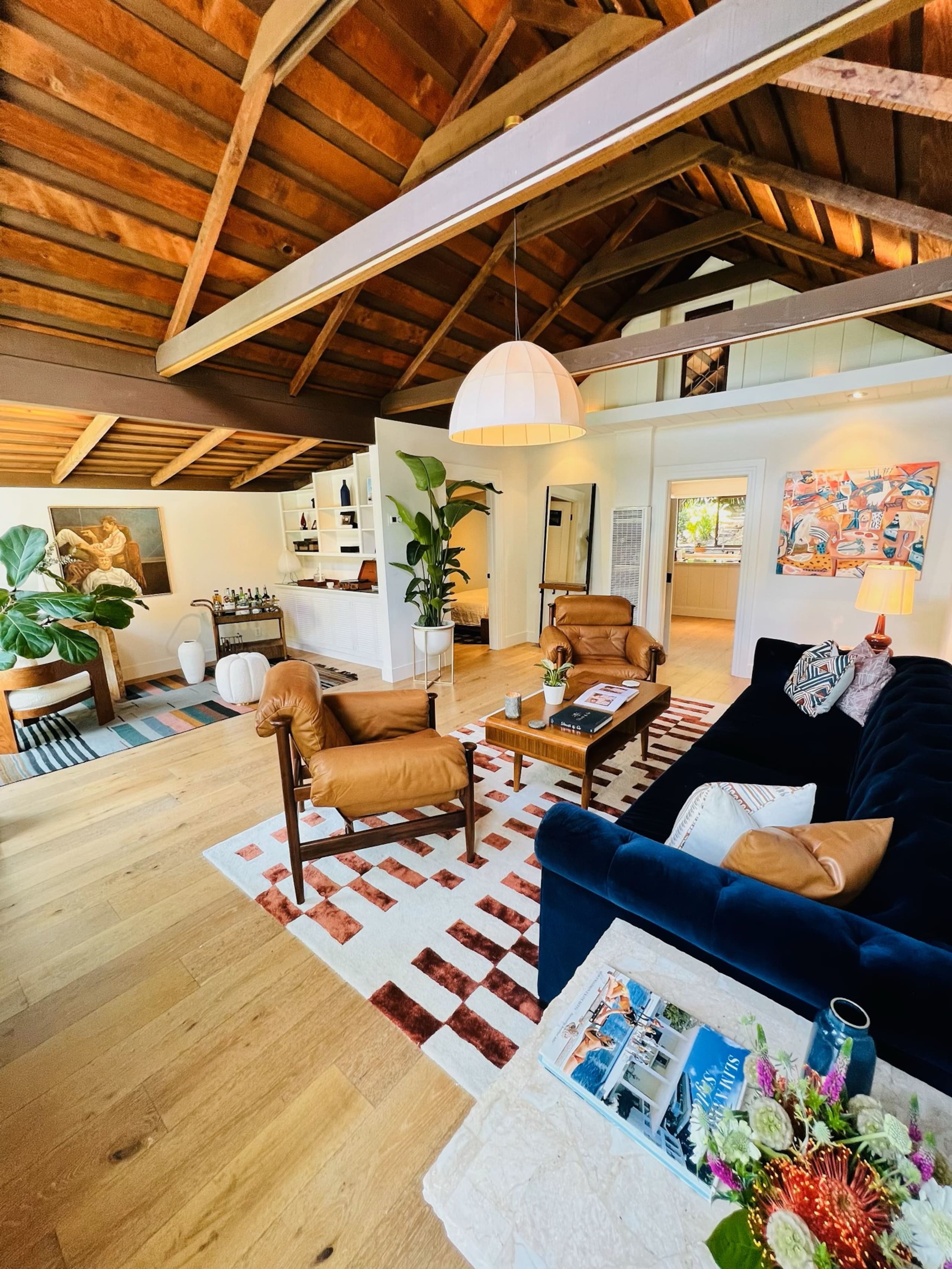 Home in San Francisco · ★4.89 · 1 bedroom · 2 beds · 1 bath - Image 2