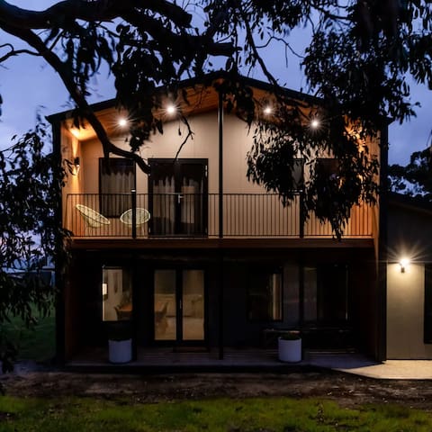 44onRoaring – in the Huon Valley