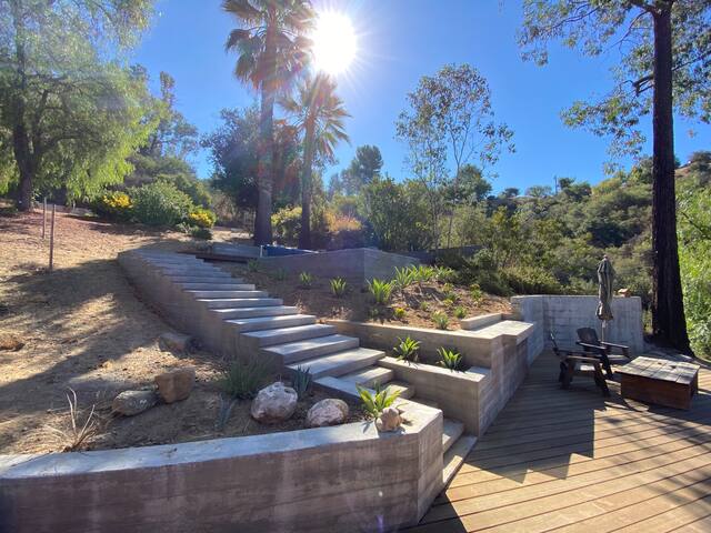 A modern oasis gallery image 5