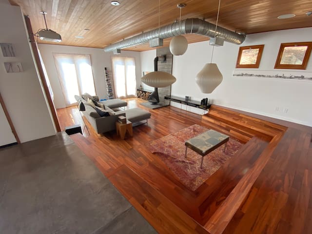 A modern oasis gallery image 2