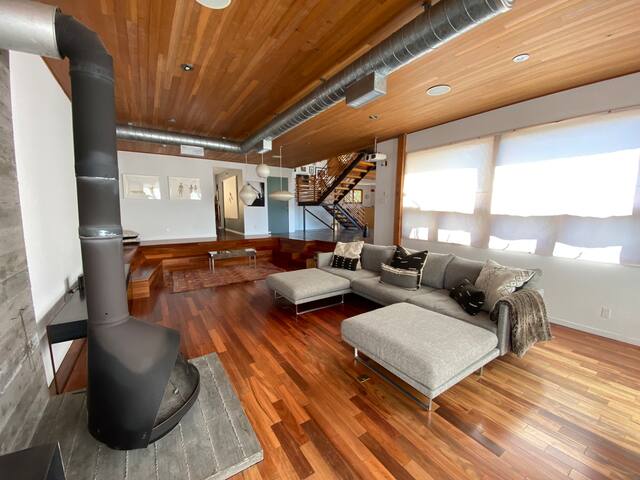 A modern oasis gallery image 3