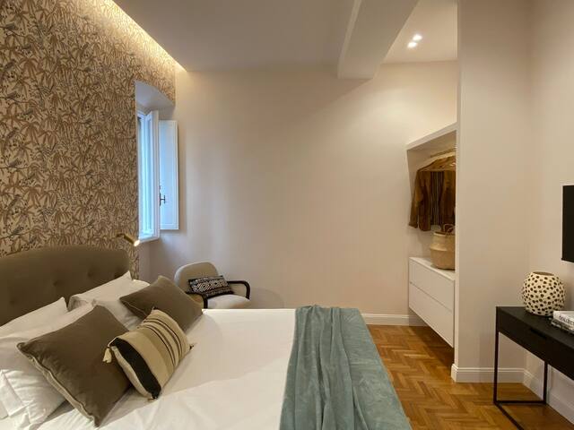 Casa Bella- Luxury home near Piazza Venezia gallery image 4