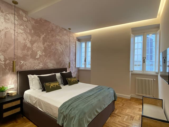 Casa Bella- Luxury home near Piazza Venezia gallery image 2