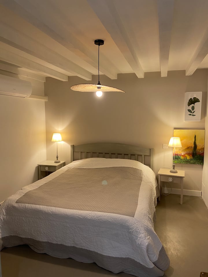 საძინებელი 1