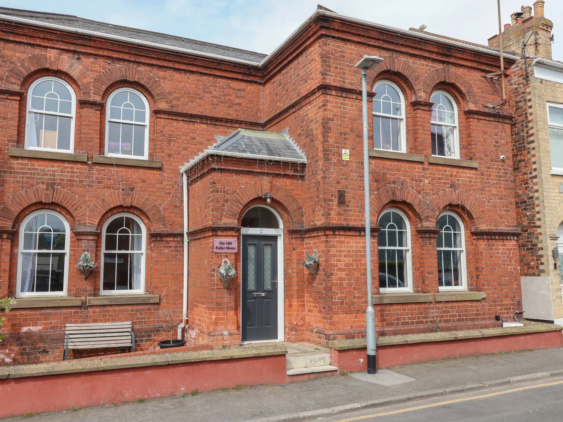 The Station House by the Sea with Hot Tub