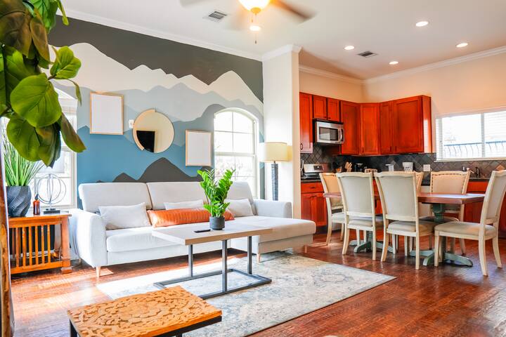 Cozy 2 Townhomes near Lower Greenville gallery image 4