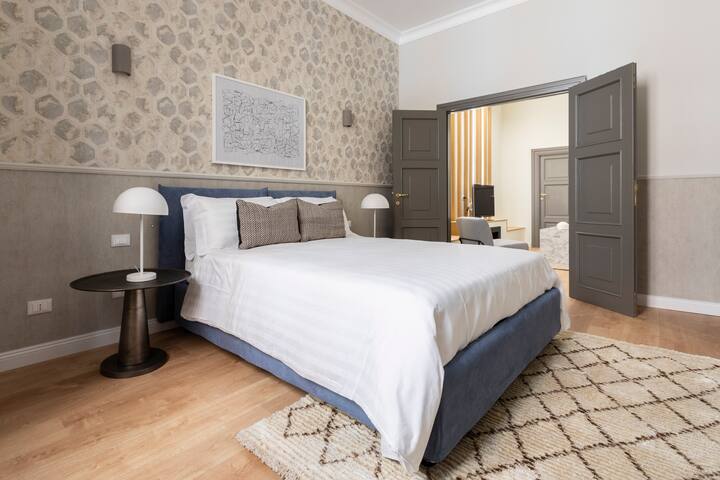 Louly Spanish Steps 5 Bedroom gallery image 5