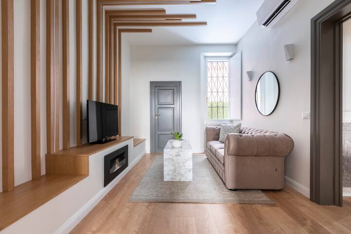 Louly Spanish Steps 5 Bedroom gallery image 2