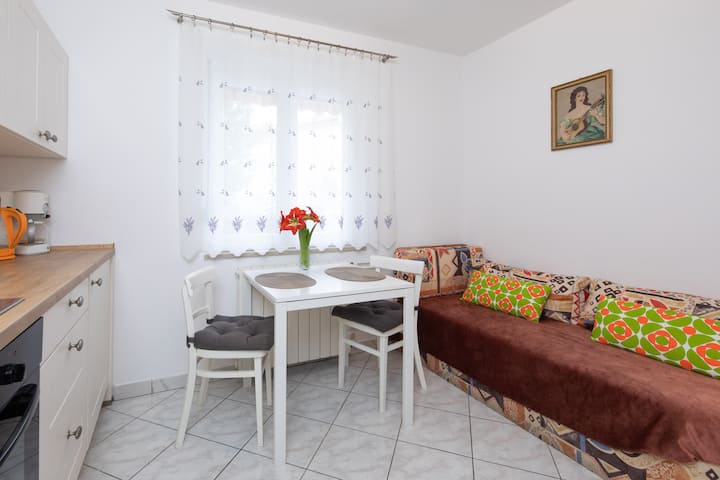 Island Krk: Sweet House In The City - Krk