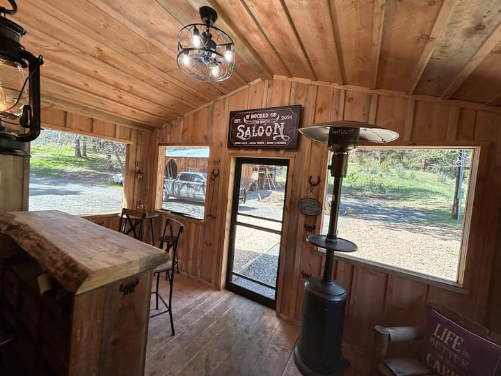 Twickinghams' Tim-Buck II - Cabins for Rent in Mitchell, Oregon, United ...