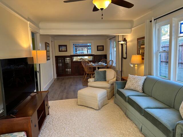 Beach Lotus gallery image 3