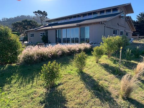Successful Airbnb property: Ocean view suite near Pt. Lobos in Salinas