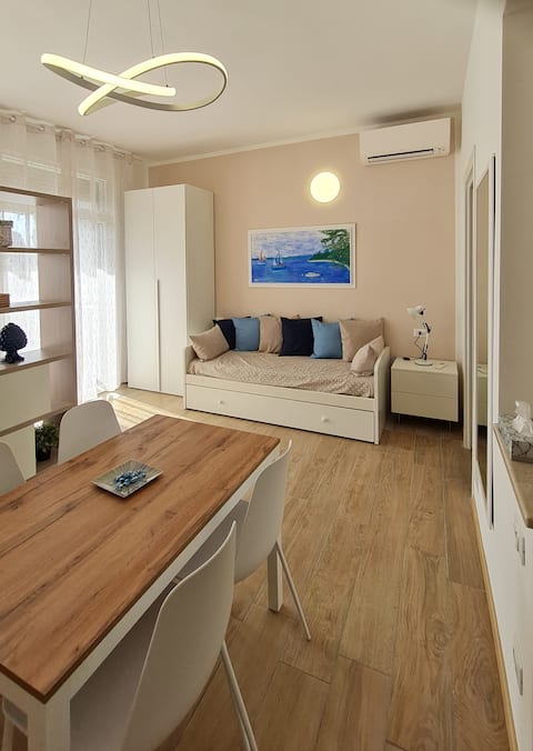 Bright Studio Apartment 40sqm. Garda