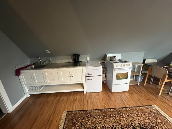 Neo Casa  
Quiet Residential Spot - Joseph, OR