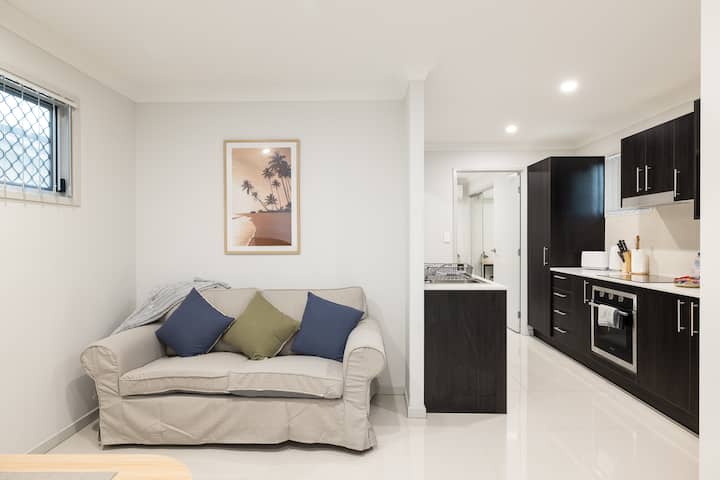 Private Rocklea 1br | Covered Parking | 431f1 - Brisbane