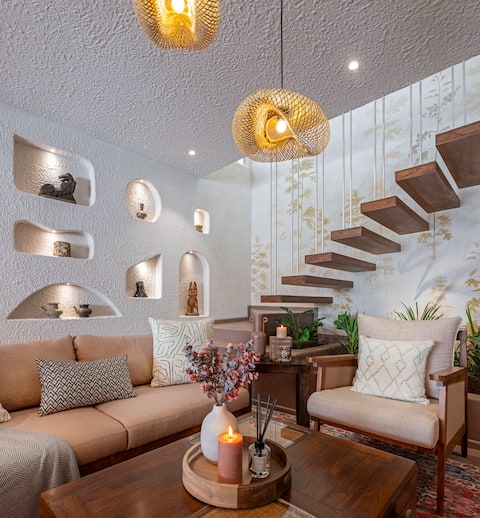 Luxurious 3BR Penthouse w/ Pool | Bani Park Jaipur