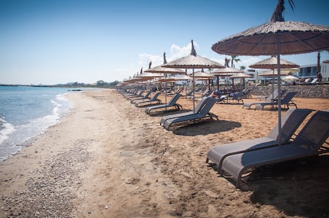 Modern villa close to the beach