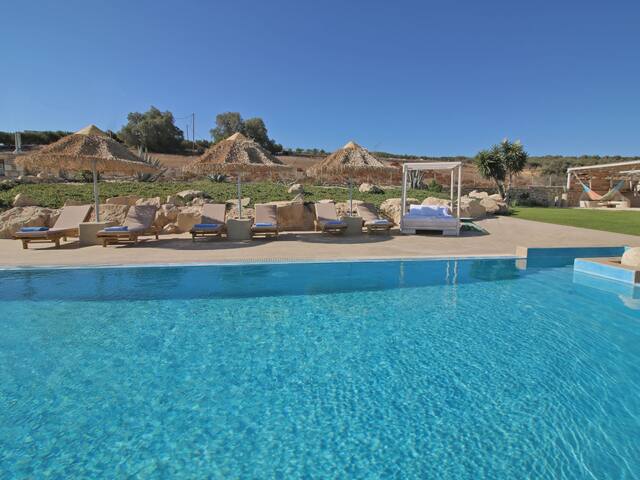 Luxury villa Komos-seafront-heating pool gallery image 2