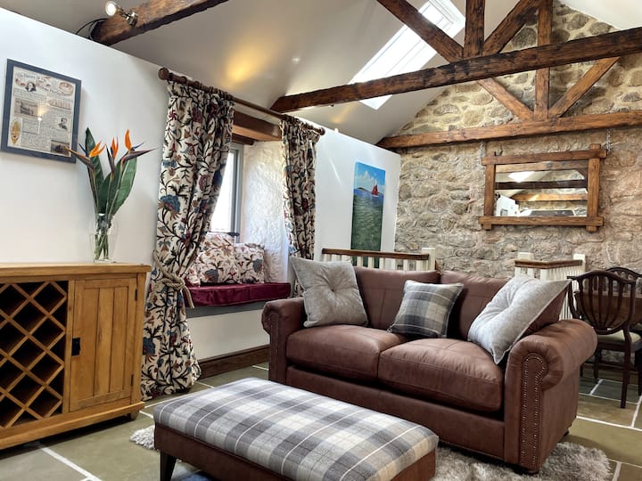Orchard Barn,
Imperfectly Perfect! - Isles of Scilly