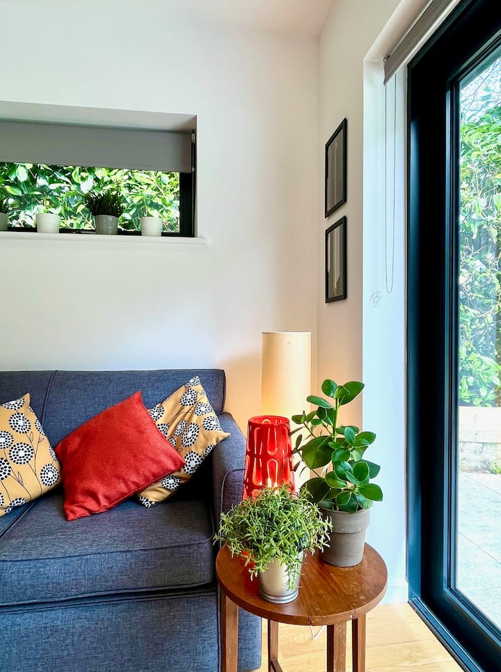 Stylish Garden Suite In Surrey - Redhill