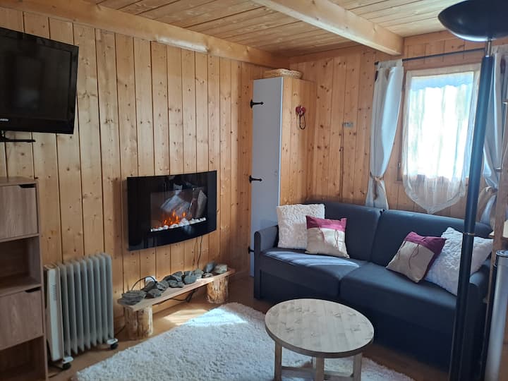 Chalet Cosy Avec Vue Montagne - Osséja