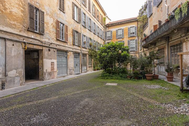 2 floor Suite near Duomo gallery image 5