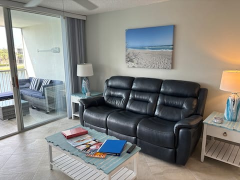 Popular Airbnb listing: Jupiter Beach! Ohana Suite! in West Palm Beach / Boca Raton