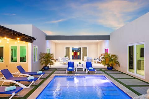 NEW 5BR5BA w/Private Pool ~ PuttPutt ~ Close2Beach