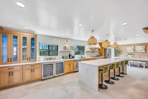 Luxe Dream Retreat: USA Vacation Home!
